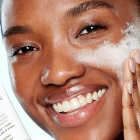CHARLOTTE’S MAGIC HYDRATION REVIVAL CLEANSER 30 ML