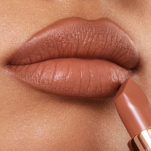 DIE SUPER NUDES MATTE REVOLUTION – CATWALKING