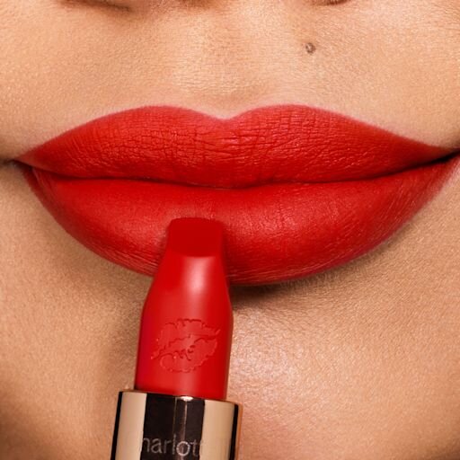 Hot Lips SAGEN LAURA