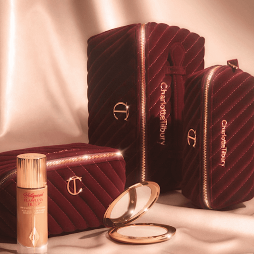 MAKE-UP-TASCHE DER TRÄUME, MITTEL