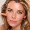 UNREAL SKIN SHEER GLOW TINT FEUCHTIGKEITSSPENDENDER FOUNDATION-STICK 5 MEDIUM